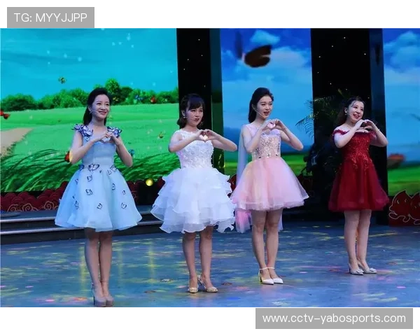 湖北百强县联赛观众席沸腾:市民体育中心红旗飘扬,绝杀后合唱《真心英雄》